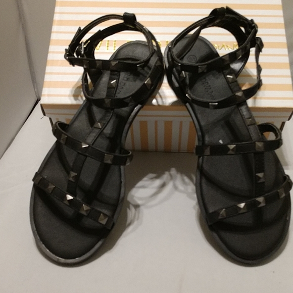 Black studded gladiator sandals - Picture 8 of 8